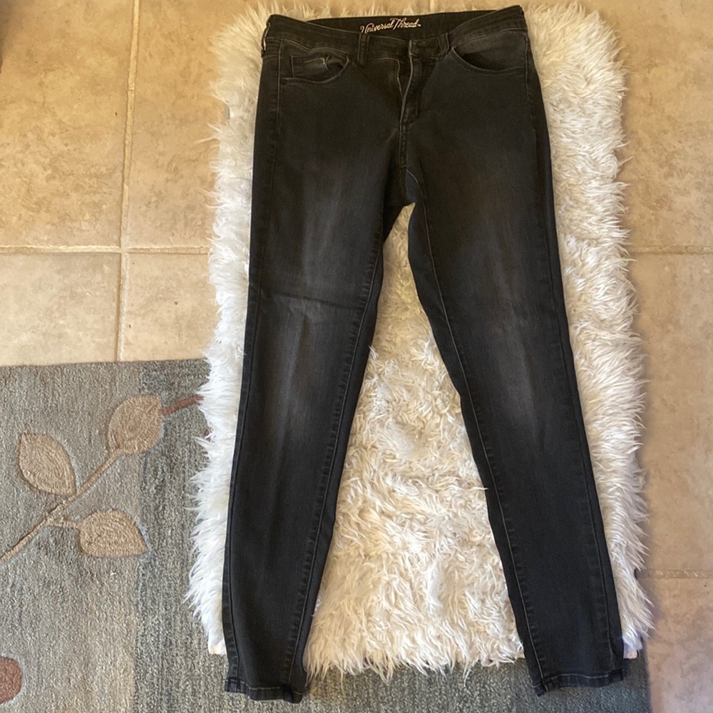Universal Thread jeans, Size 4R